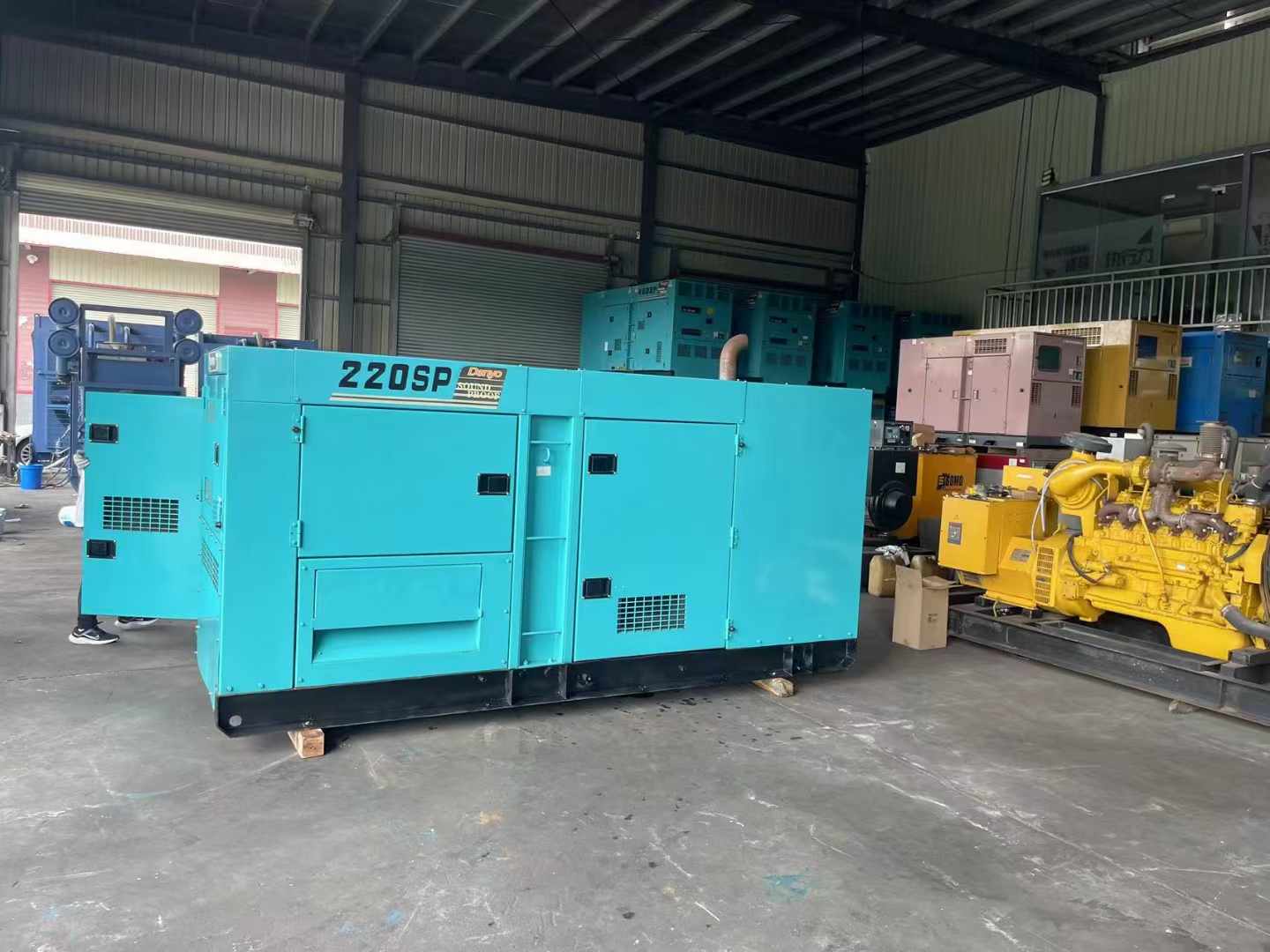 桐城800kW 柴油发电机的输出电流波动范围是多少？