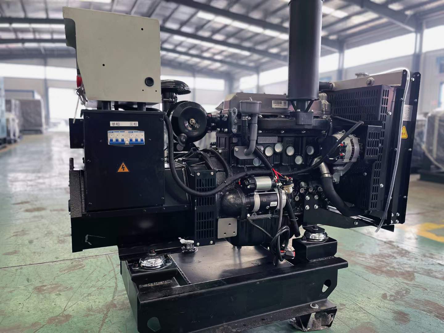 桐城如何降低电感性负载对发电机的影响？