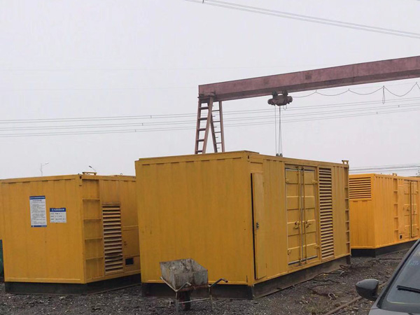 桐城100kw柴油发电机组每小时油耗？